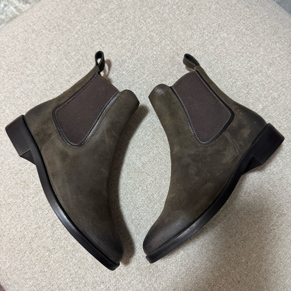 NWOB Thursday Boot Co. Duchess Dark Olive Suede Size 5.5 $160